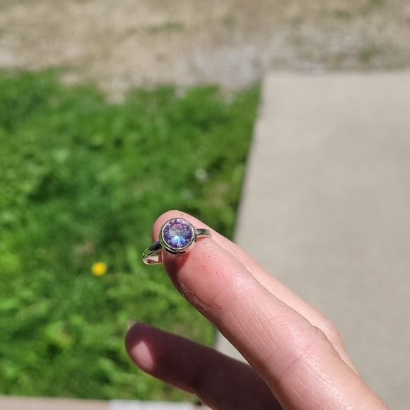 Sterling Silver mystic topaz round cut ring - Picture 2 of 12